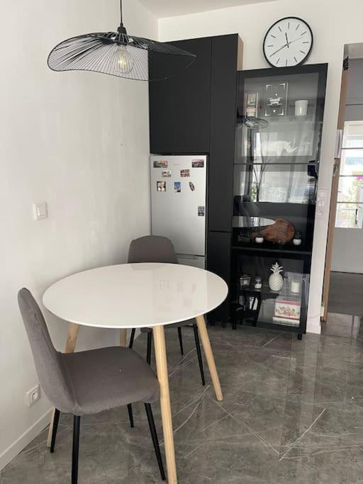 A 3mn De La Promenade Des Anglais Apartment
